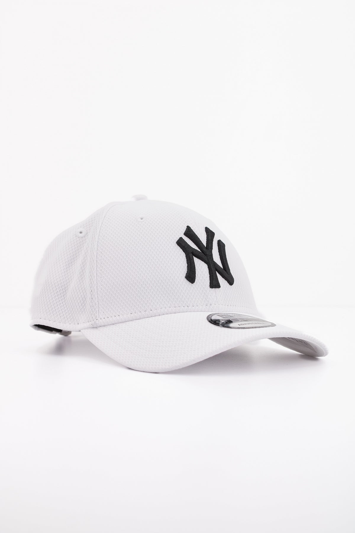 NEW ERA  DIAMND ERA ESS en color WHITE  (2)