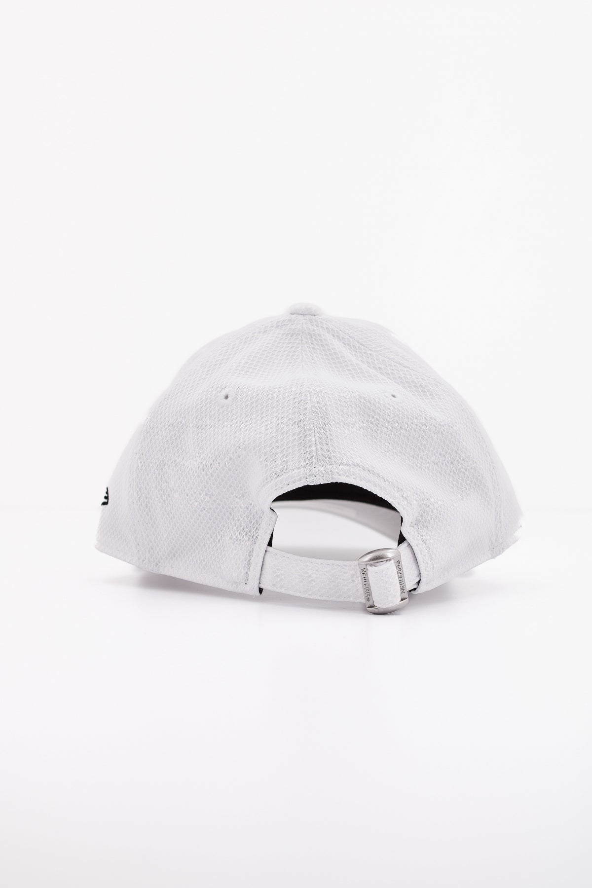NEW ERA  DIAMND ERA ESS en color WHITE  (3)