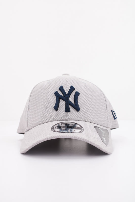 NEW ERA DIAMND ERA ESS en color GREY  (1)