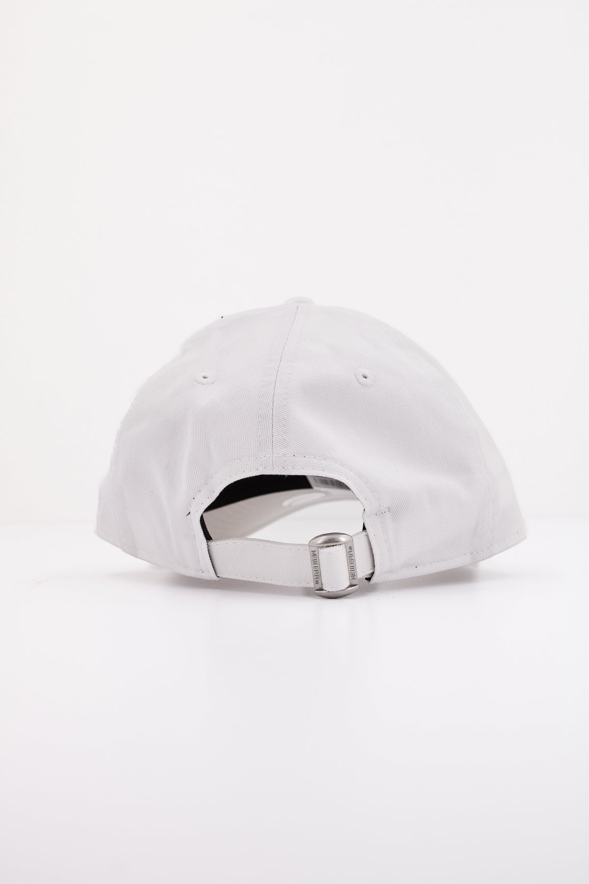 NEW ERA NOS LEAGUE ESS en color WHITE  (3)