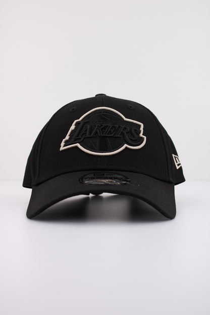 NEW ERA TEAM OUTLINE FORTY  en color BLACK  (1)