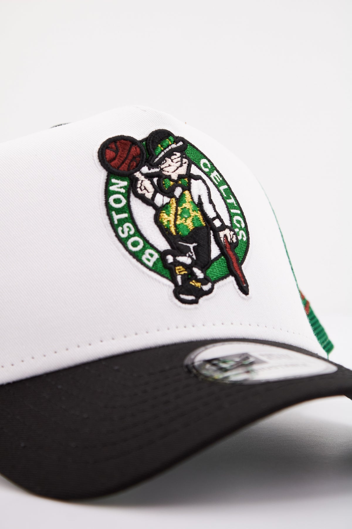 NEW ERA BOSTON CELTICS en color BLACK  (4)