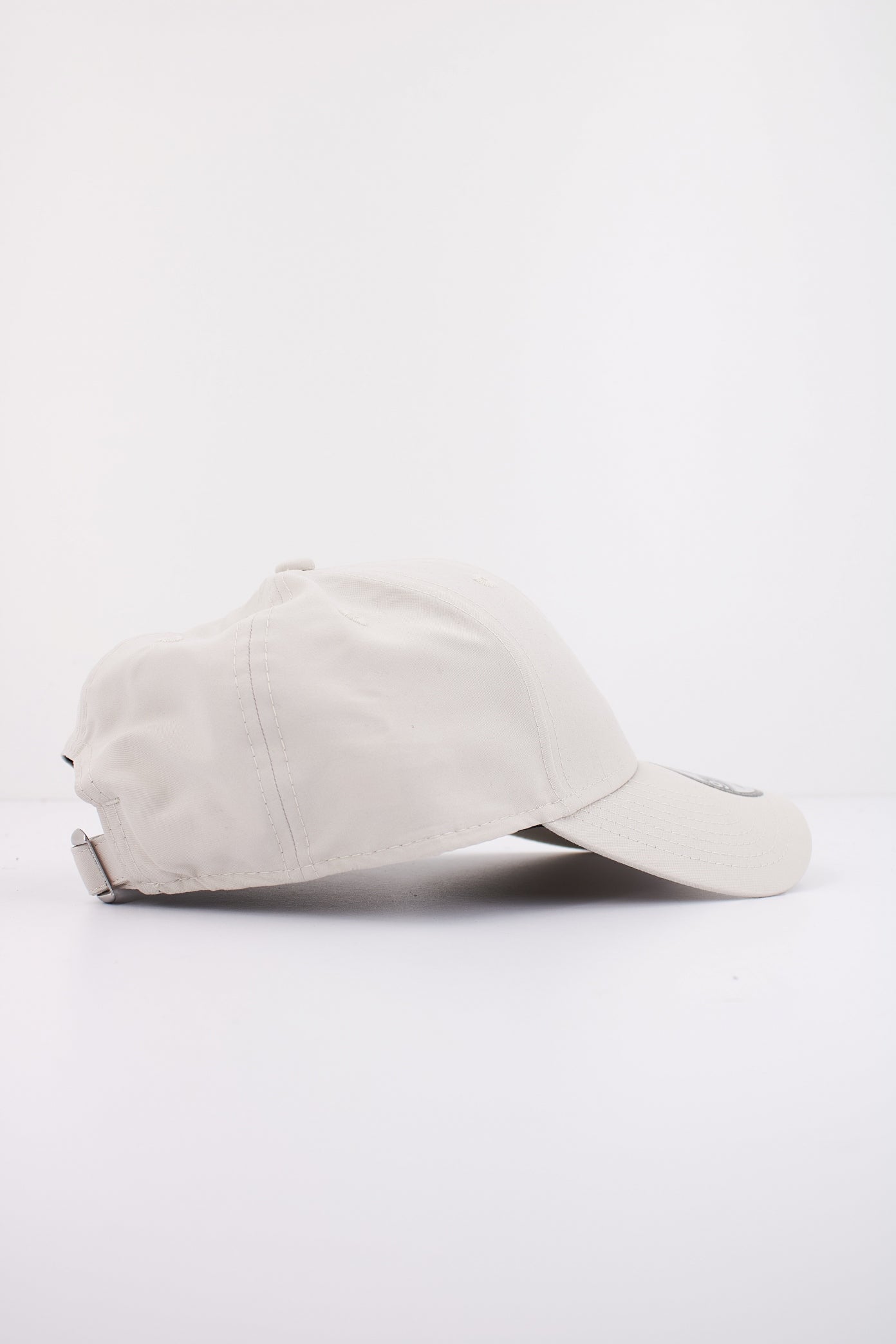 NEW ERA FLAWLESS FORTY NEY  en color LGHTBEIGE  (2)