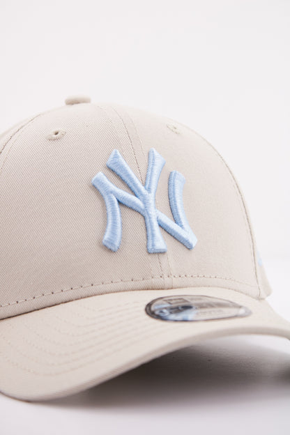 NEW ERA NEW YORK YANKEES en color LGHTBEIGE  (4)