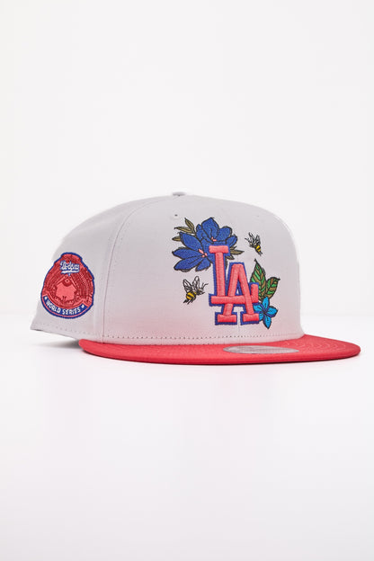 NEW ERA MLB FLORAL FIFTY LO en color WHITE  (2)