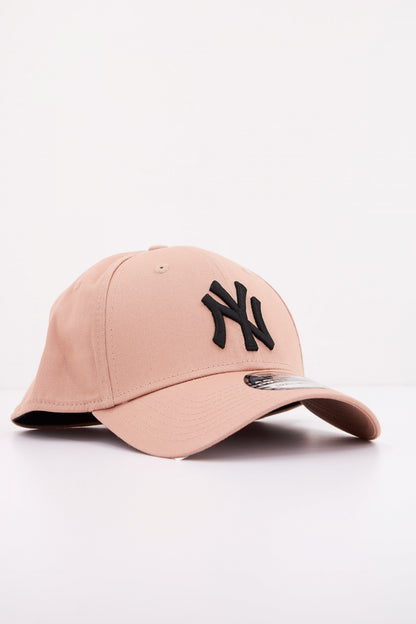 NEW ERA NEW YORK YANKEES TTA en color MDBEIG  (2)