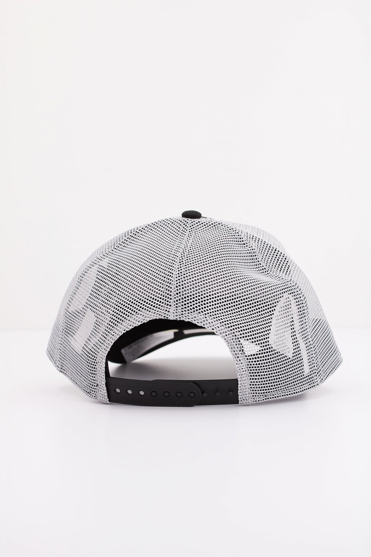 NEW ERA TRUCKER NEW OSFM en color BLACK  (3)