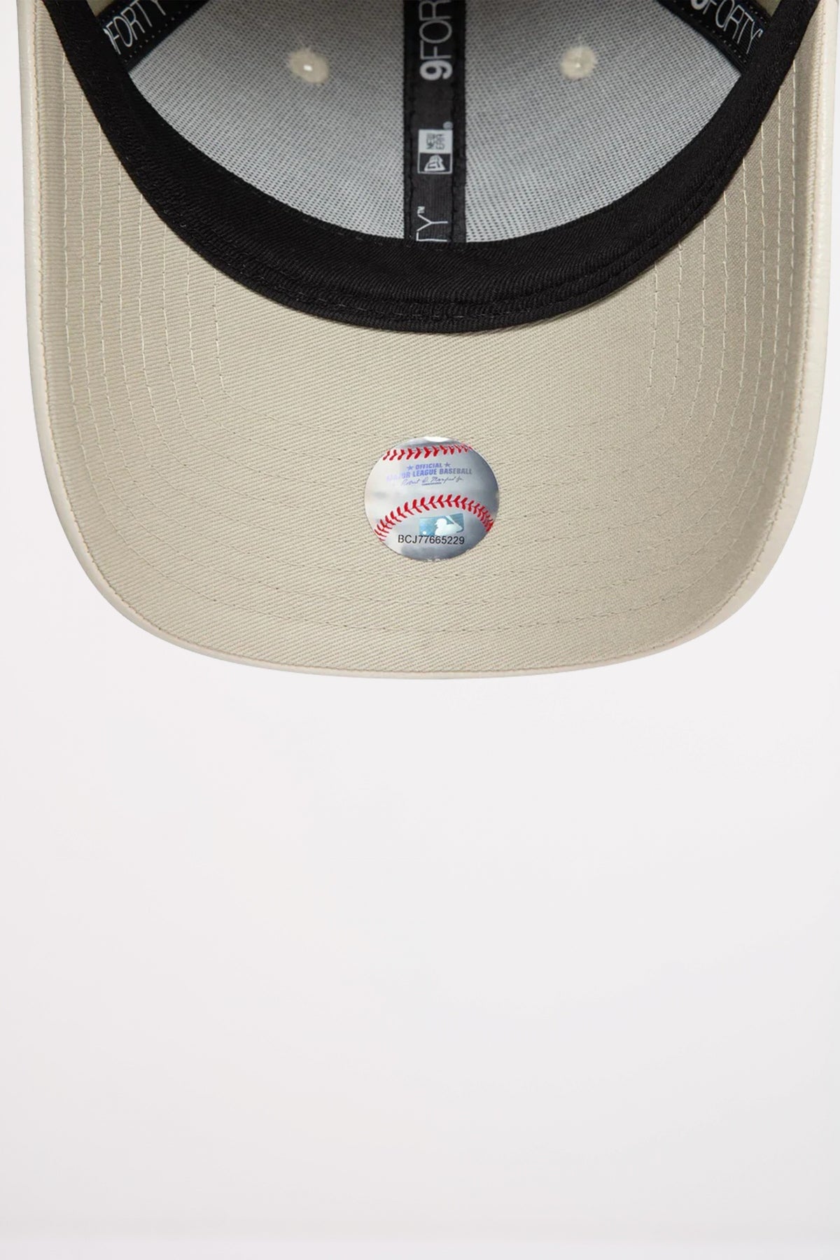 NEW ERA CRINKLED PU FORTY en color STNSTN  (5)
