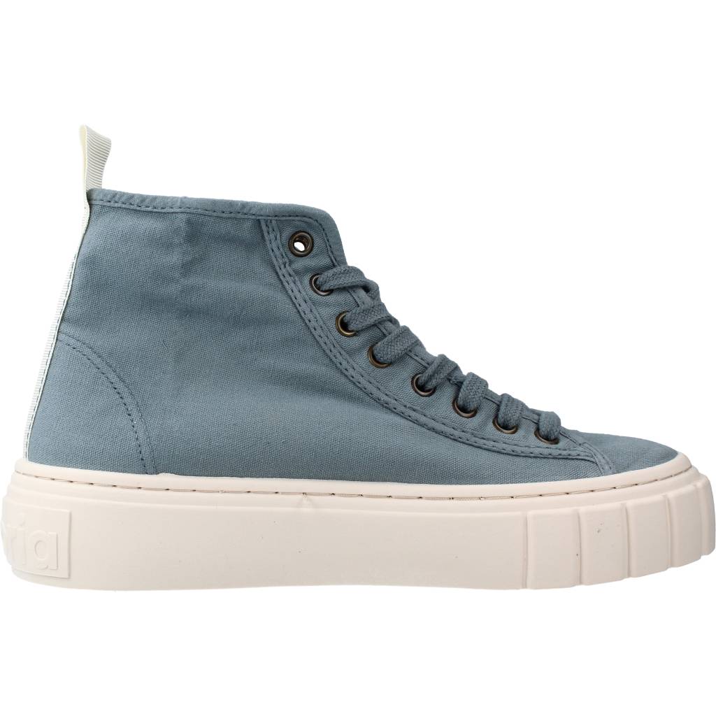 VICTORIA V en color ATLANTICO  (4)