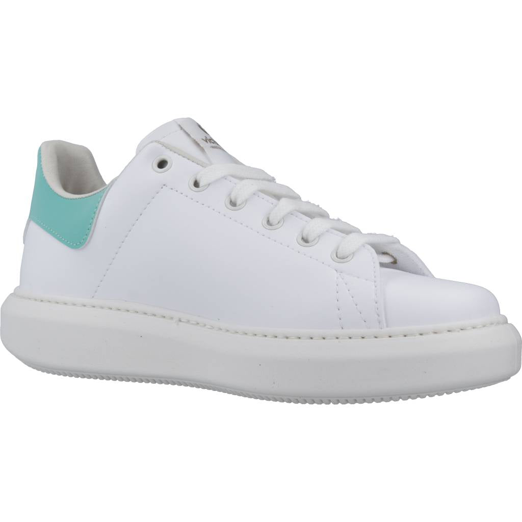 VICTORIA MILAN en color AGUA  (5)