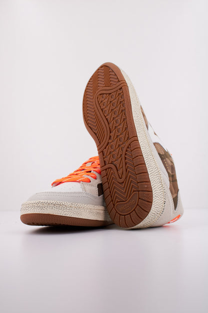 VICTORIA  SMASH NEON CAMO en color KAKI  (5)