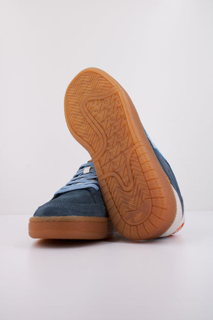 VICTORIA  SMASH SUDE en color MARINO  (5)