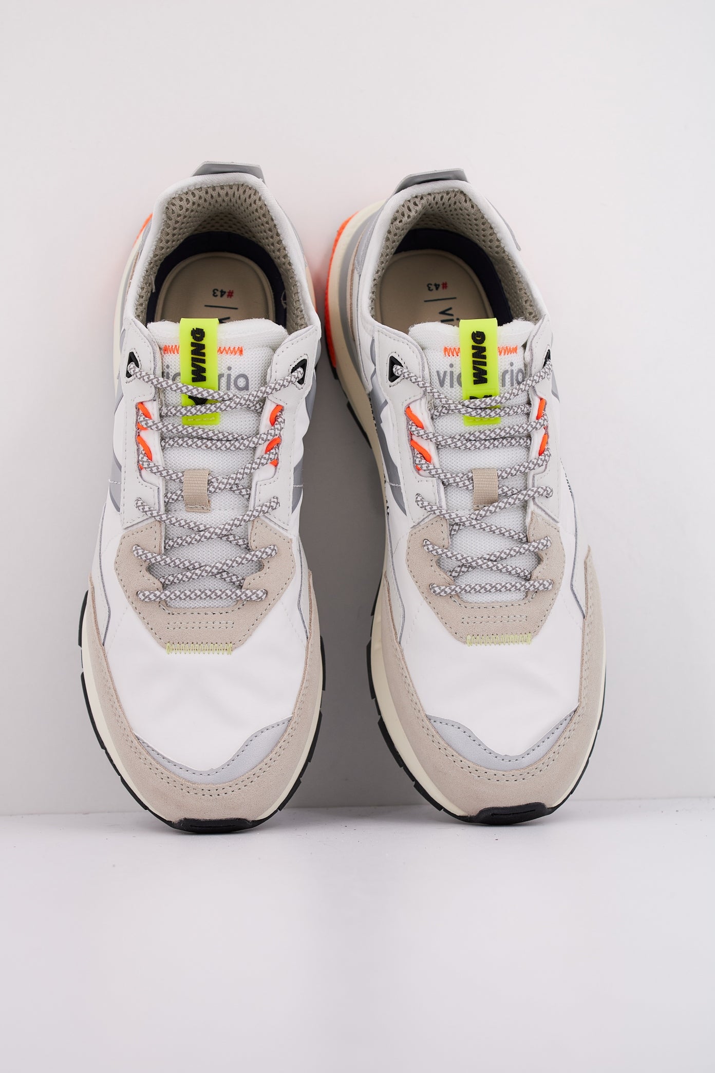 VICTORIA V en color BLANCO  (3)