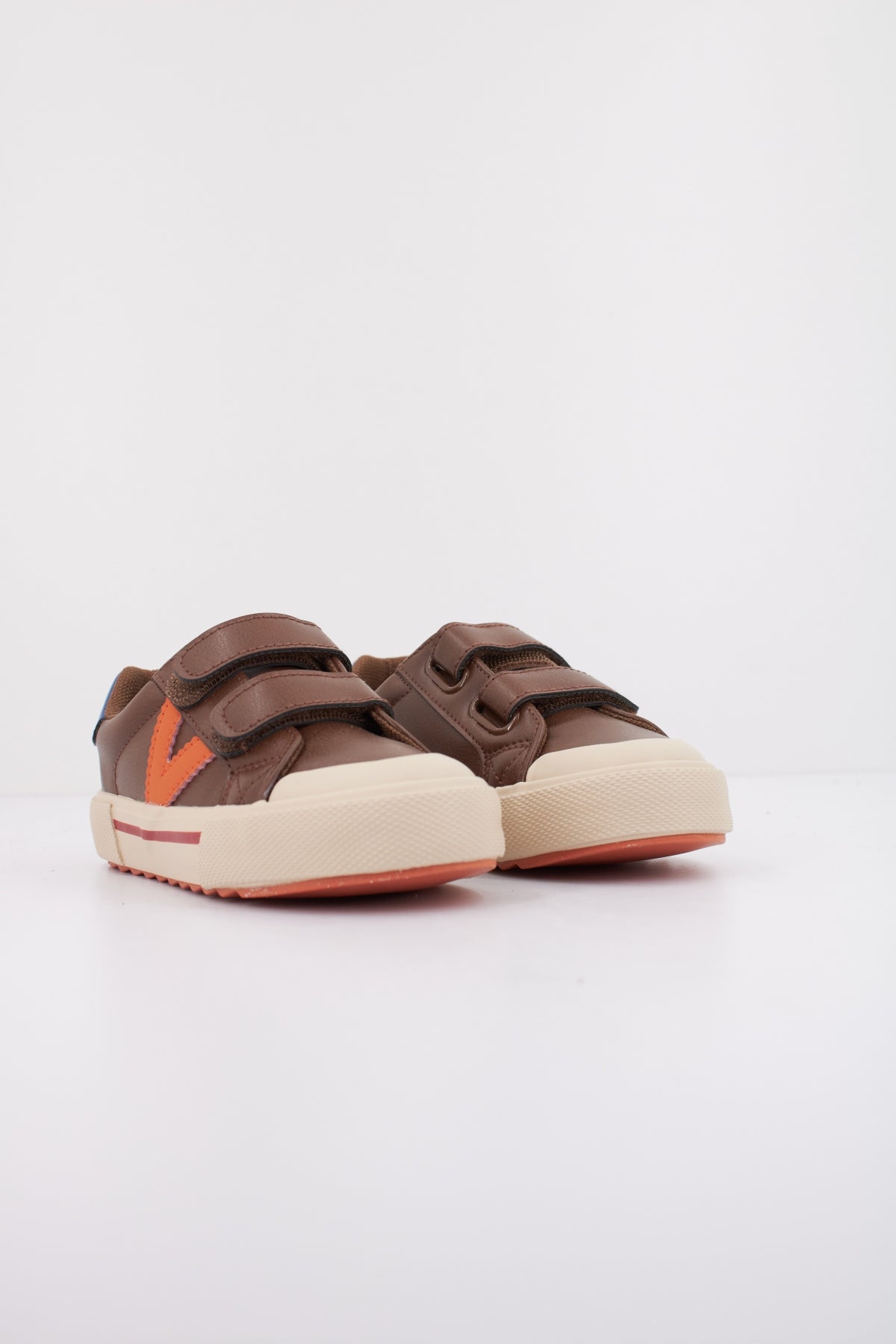 VICTORIA V en color CUERO  (2)