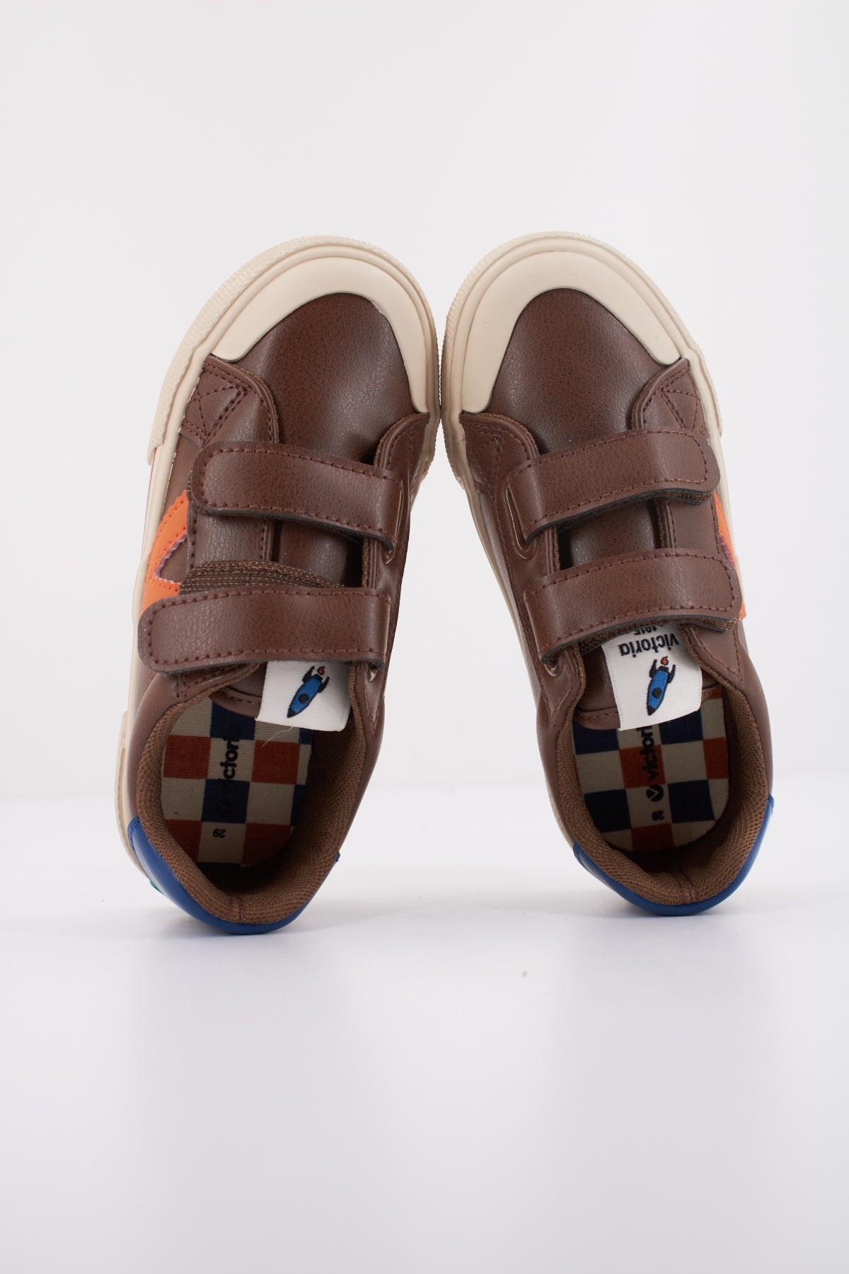 VICTORIA V en color CUERO  (3)