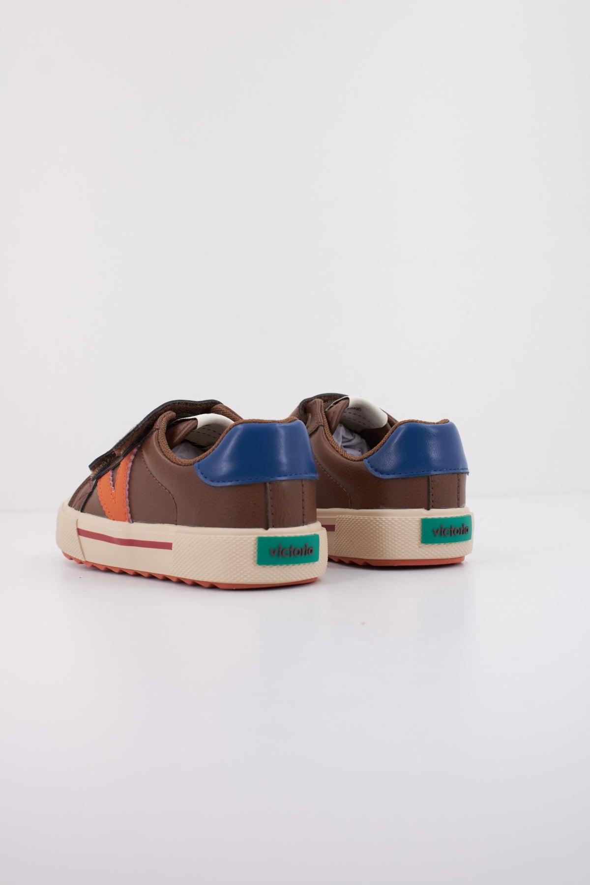 VICTORIA V en color CUERO  (4)