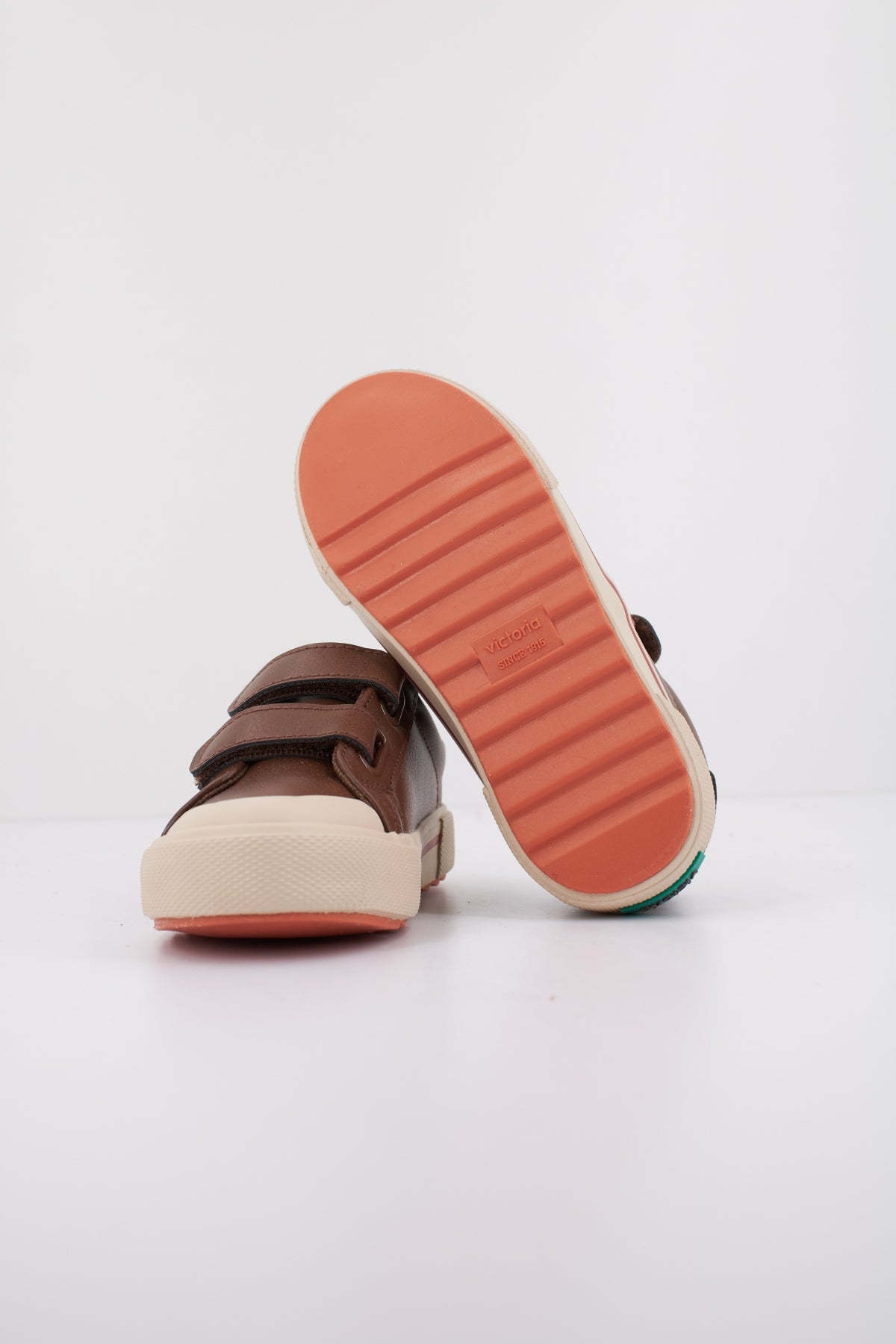 VICTORIA V en color CUERO  (5)