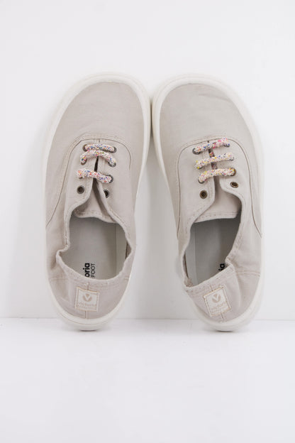 VICTORIA OLMO BAREFOOT en color HIELO  (3)