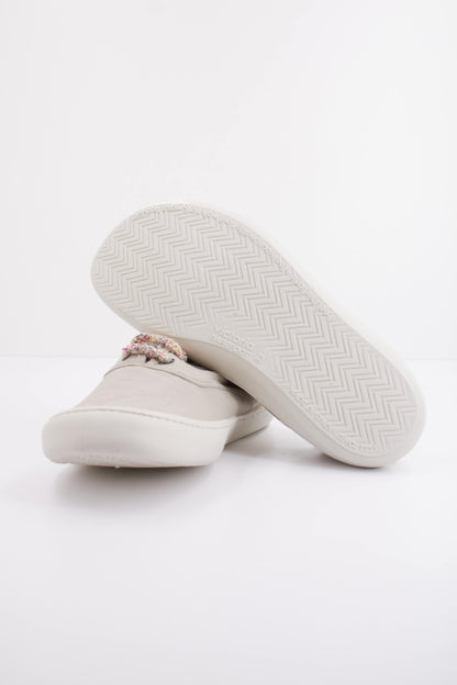 VICTORIA OLMO BAREFOOT en color HIELO  (5)
