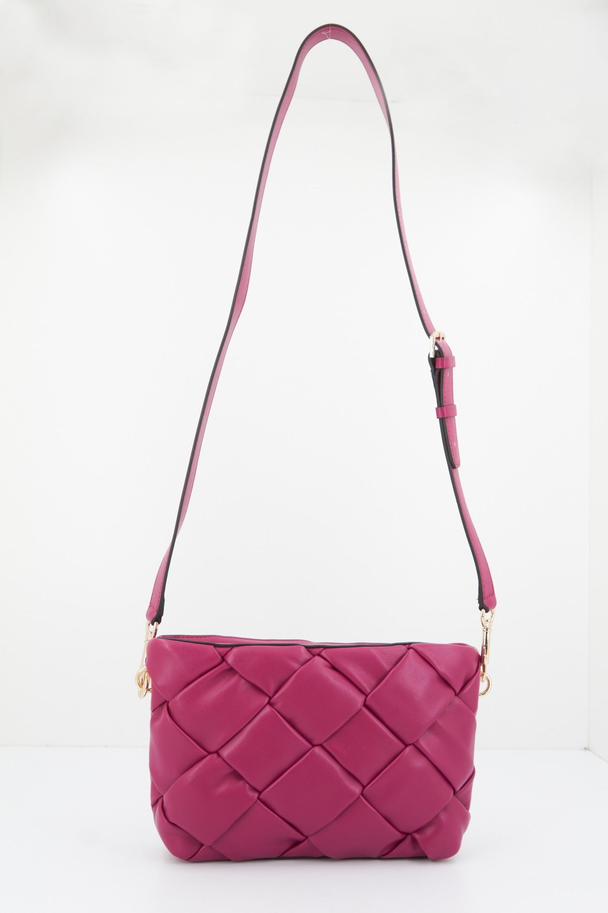 GUESS ZAINA CROSSBODY ZIP en color BYB  (2)