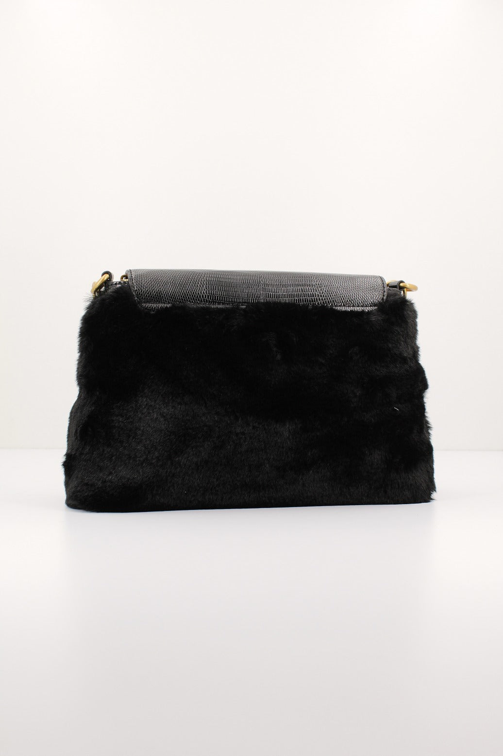 GUESS BERGEN CROSSBODY en color BLA  (3)