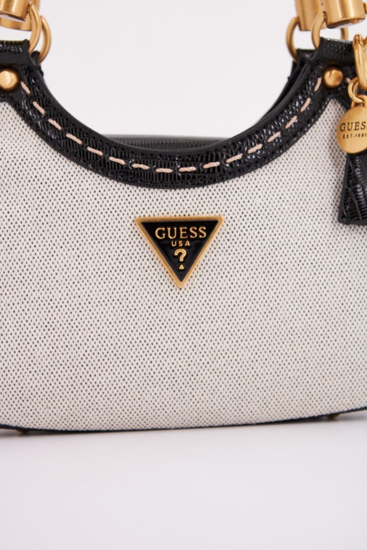 GUESS ZABRY MINI SATCHEL en color BLA  (4)
