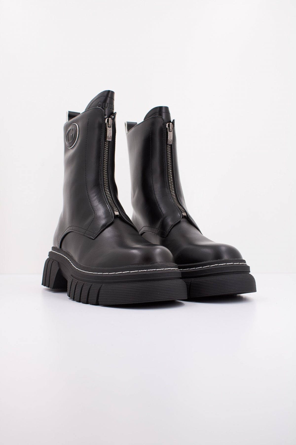 GUESS ANNIA en color BLACK  (2)