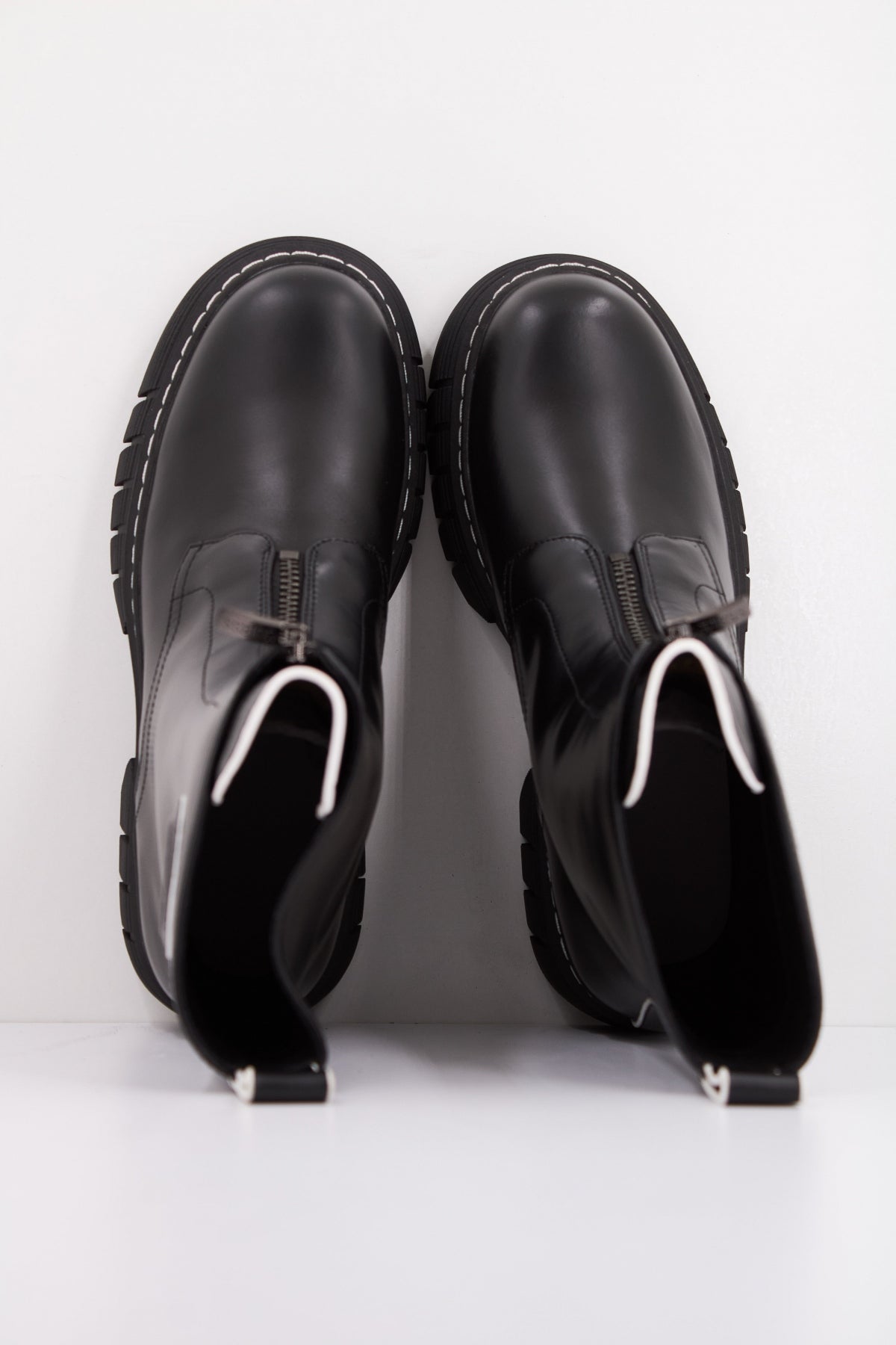 GUESS ANNIA en color BLACK  (3)