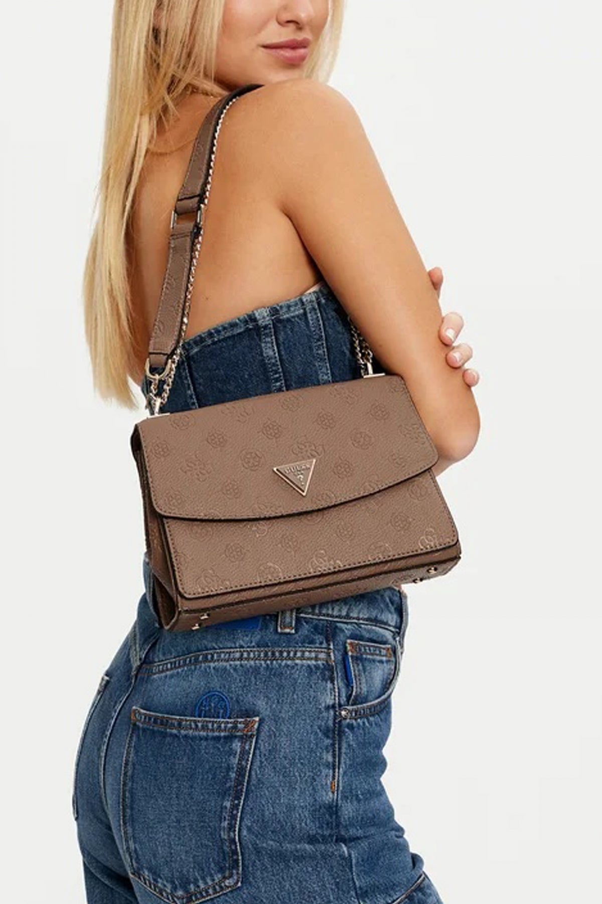 GUESS CRESI DIA CONVERTIBL en color DRT  (4)