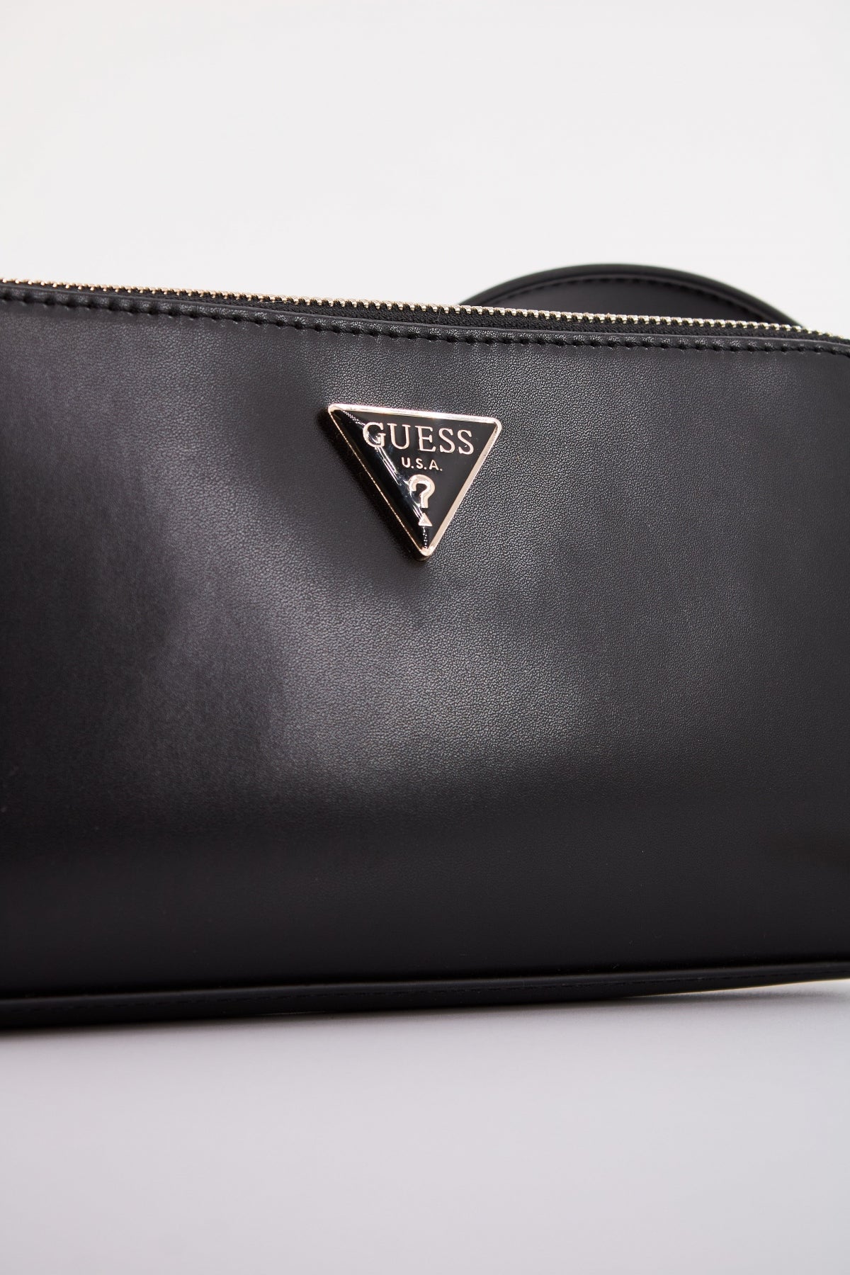 GUESS HWVG  en color BLA  (4)