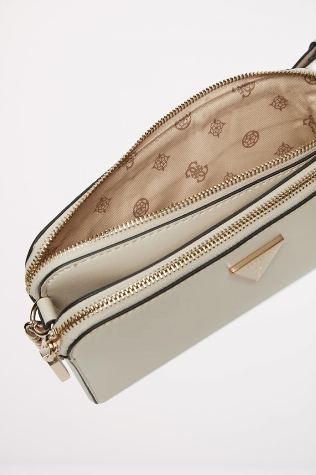 GUESS HWVG  en color BON  (4)