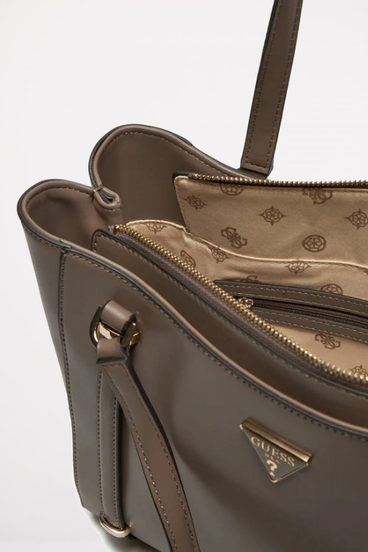 GUESS HWVG  en color DRT  (4)