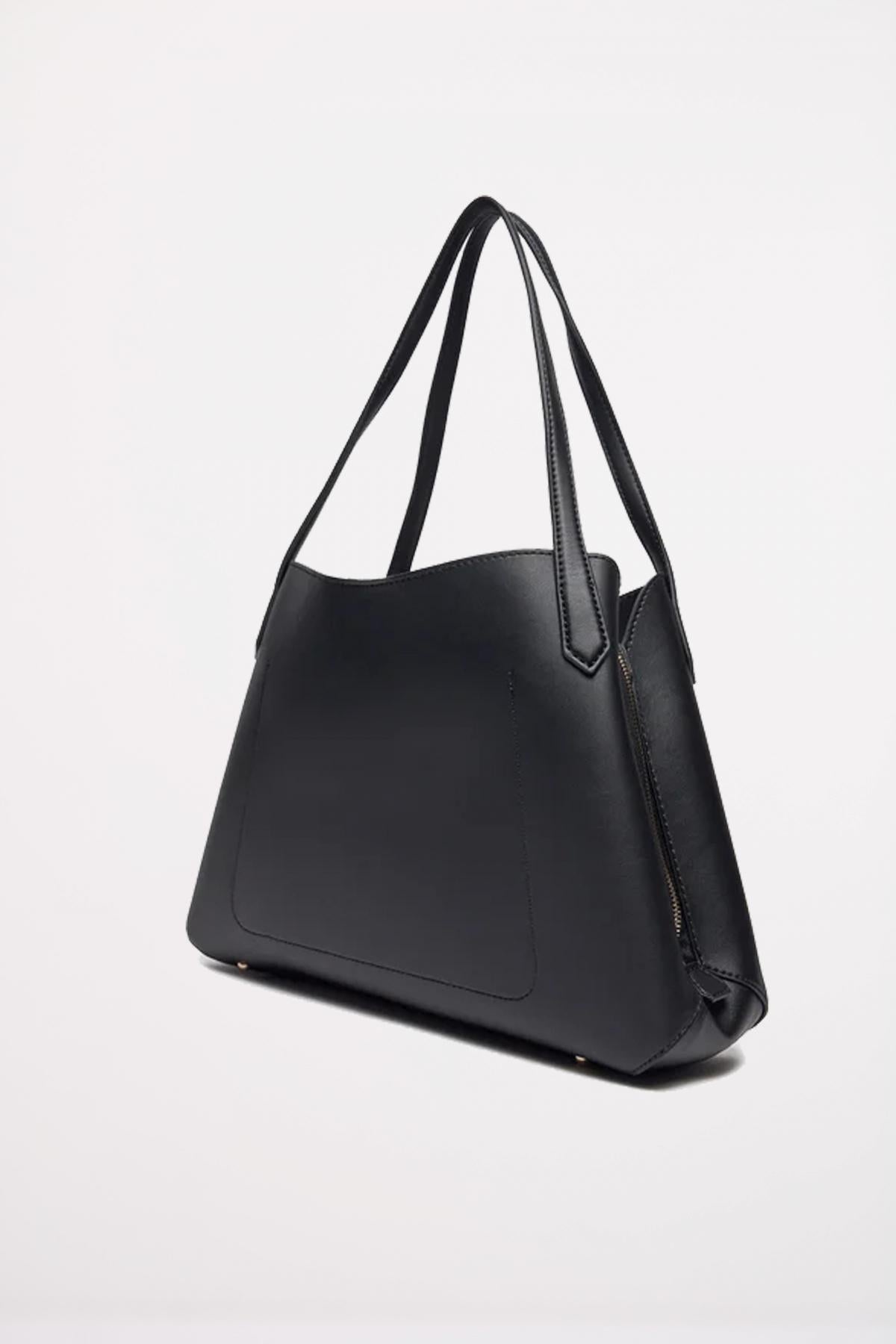 GUESS HWVG  en color BLA  (2)