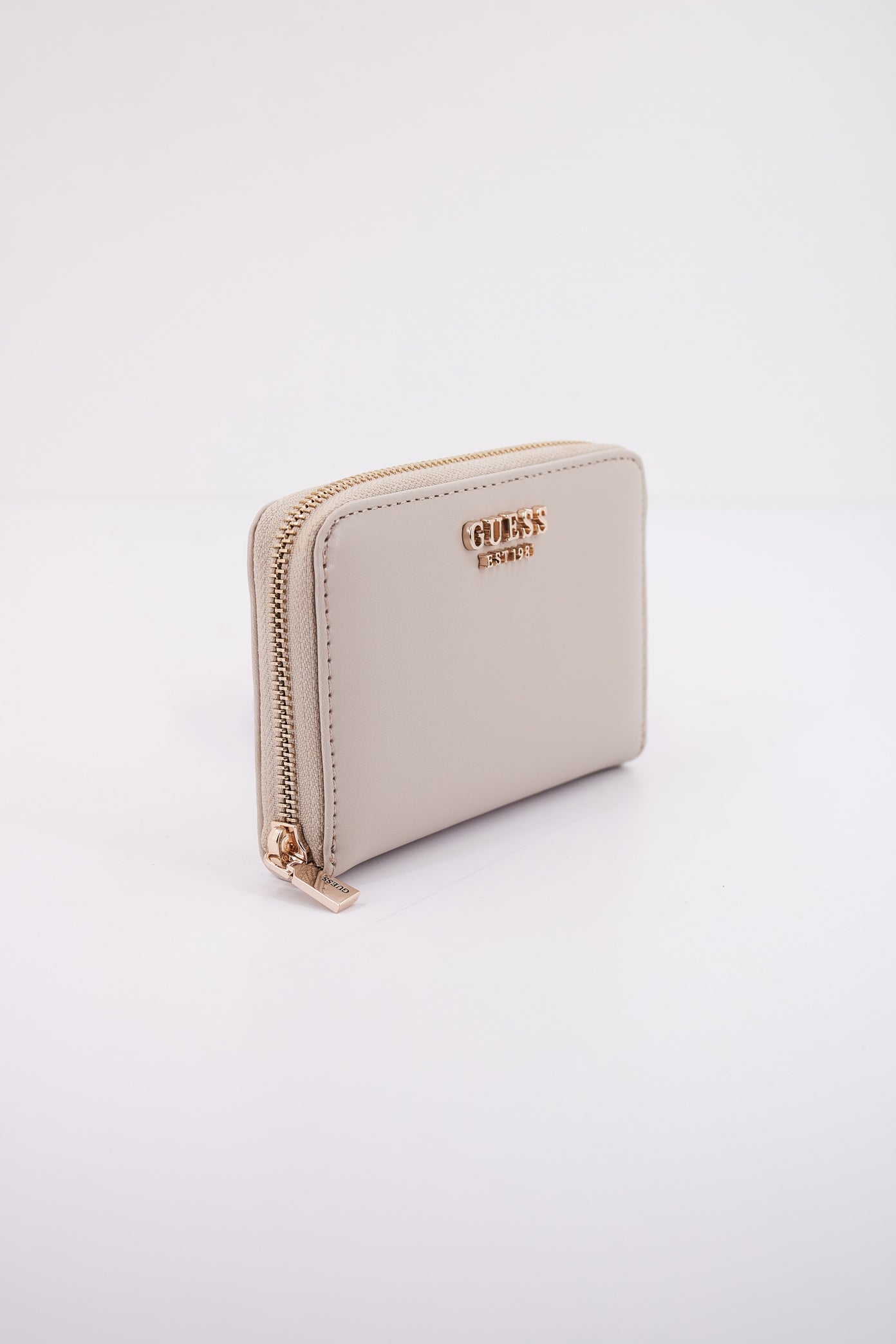 GUESS LAUREL SLGMEDIUM ZIP en color TAU  (2)