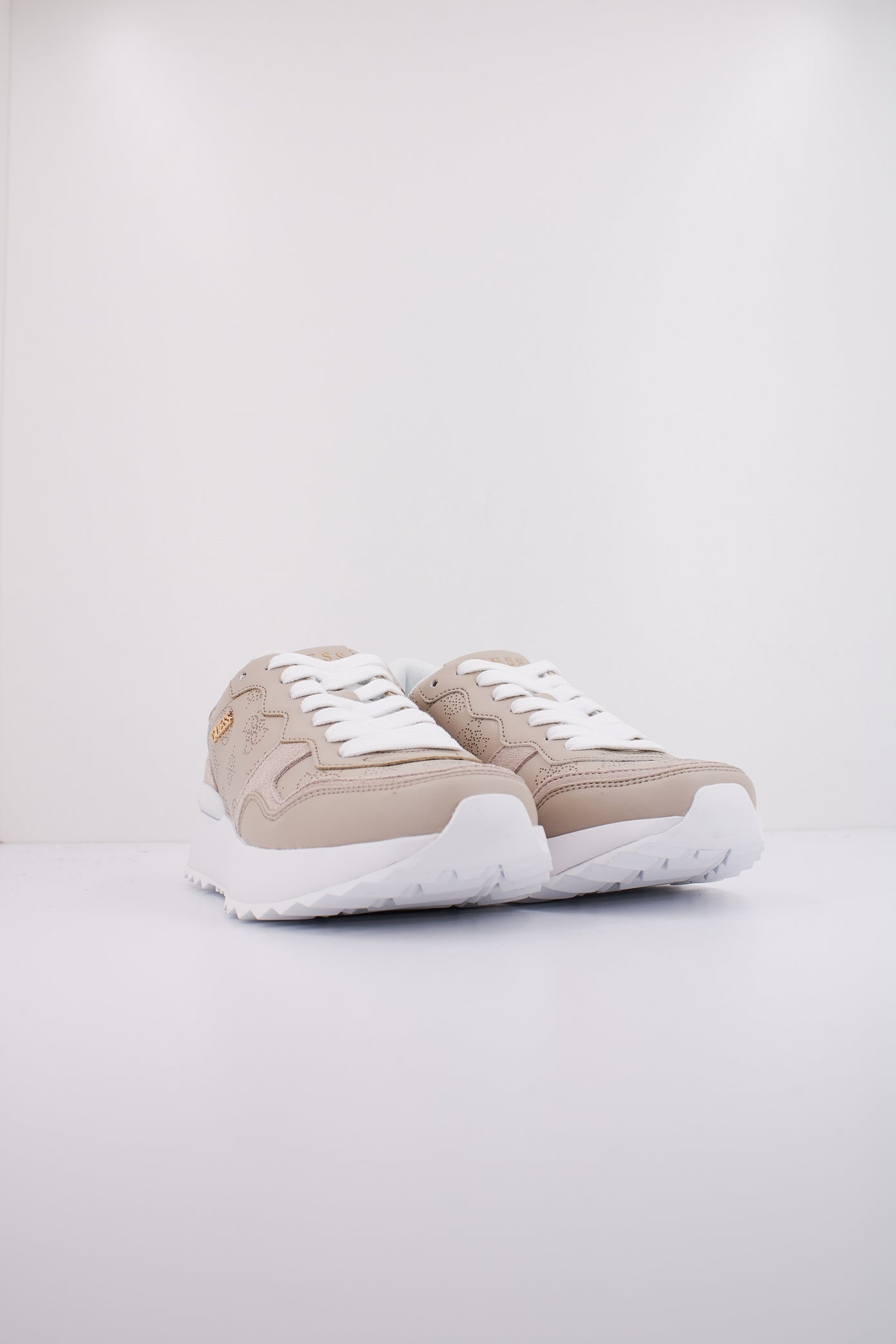 GUESS FLPVI ELE en color BEIGE  (2)