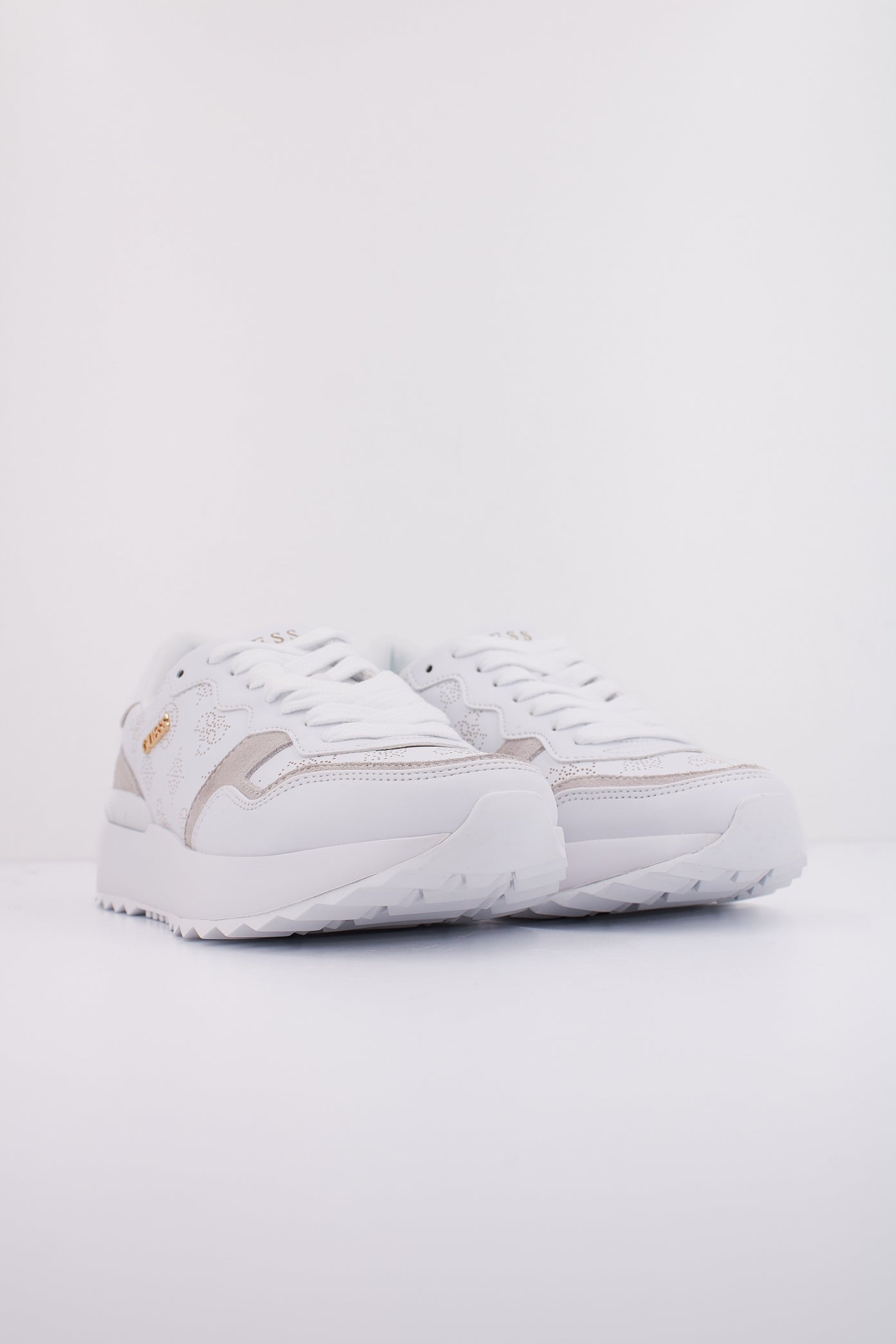 GUESS LEL en color WHITE  (2)