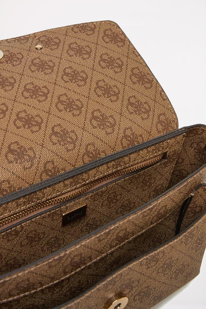 GUESS ECO BRENTON FLAP en color LGW  (3)