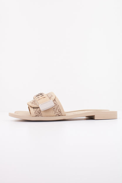 GUESS FLELY FAL  en color BEIBR  (1)