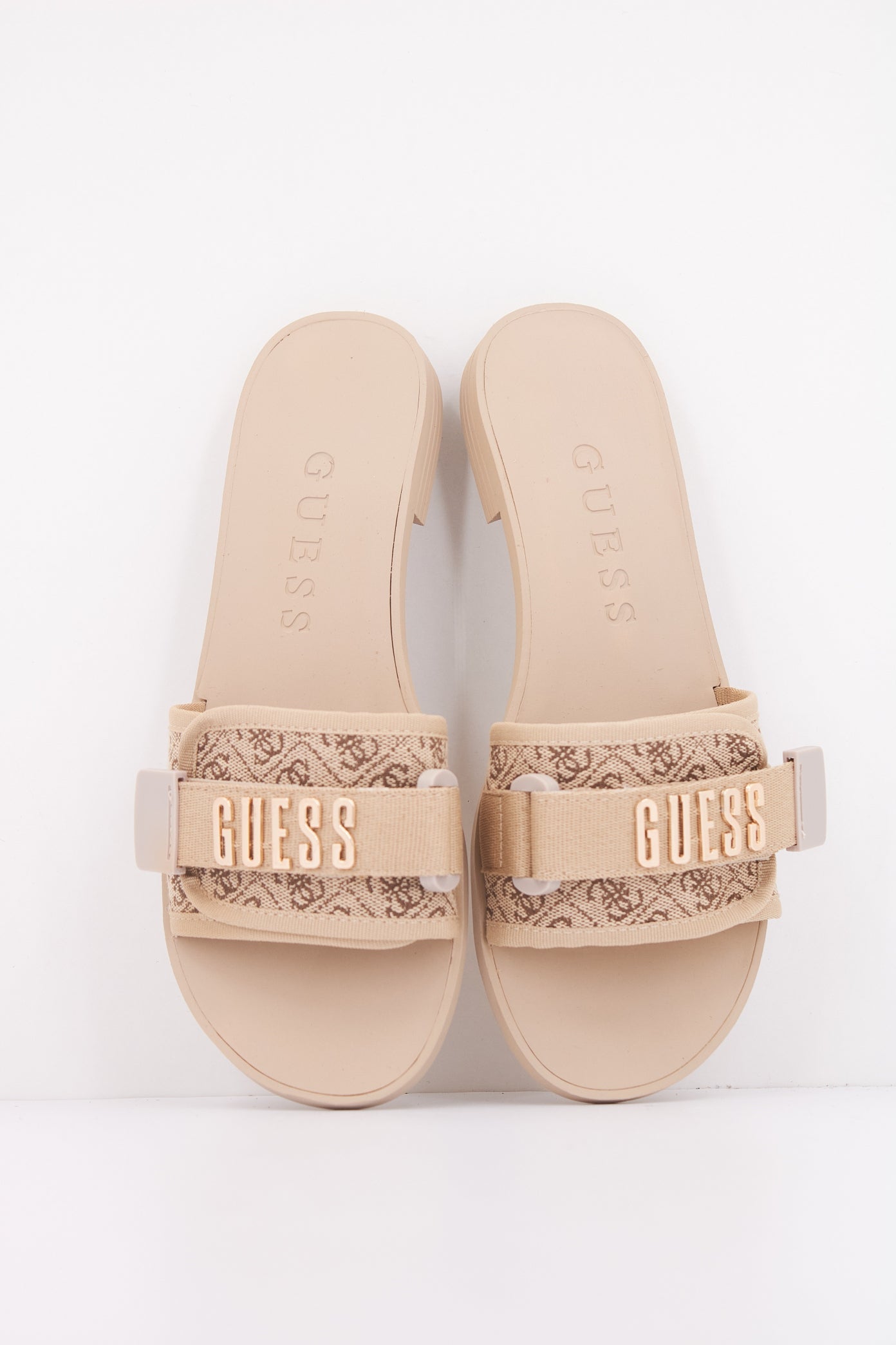 GUESS FLELY FAL  en color BEIBR  (3)