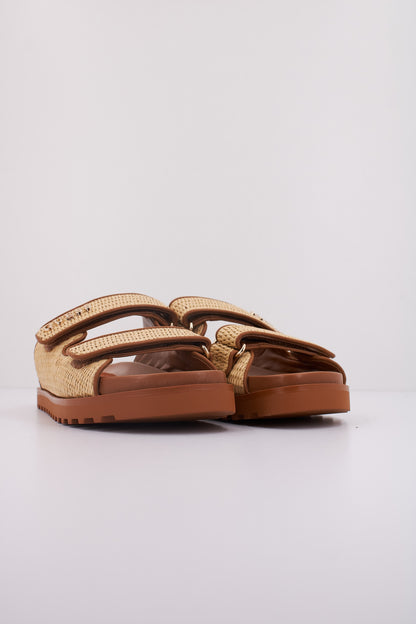 GUESS FLJFDE FAP en color TAN  (2)