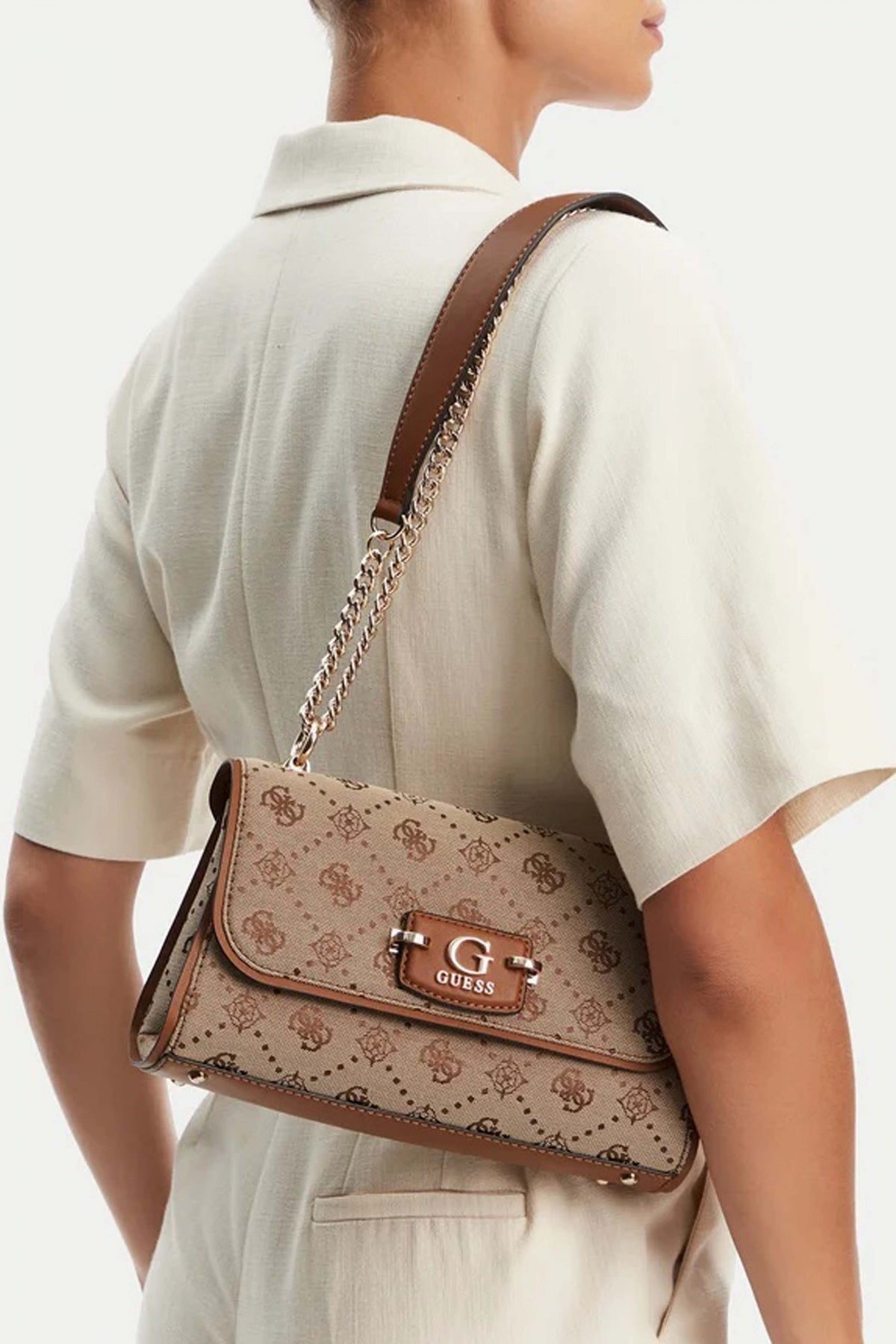 GUESS NEDA en color LTL  (4)