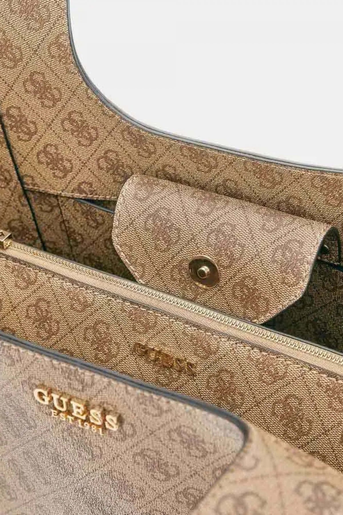 GUESS HWSG  CALISTA en color LTL  (3)