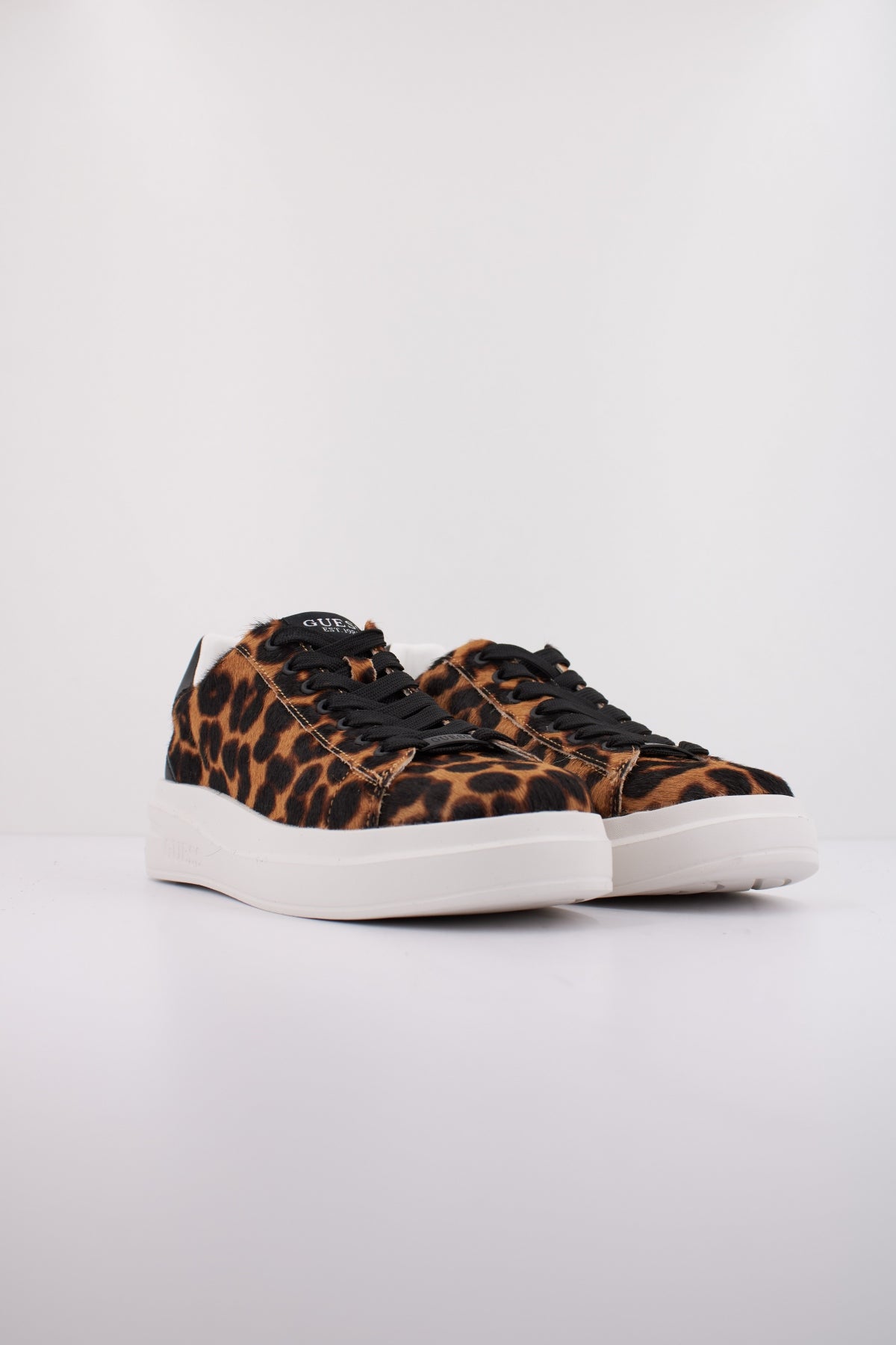 GUESS FLTEL LEA en color TAN  (2)
