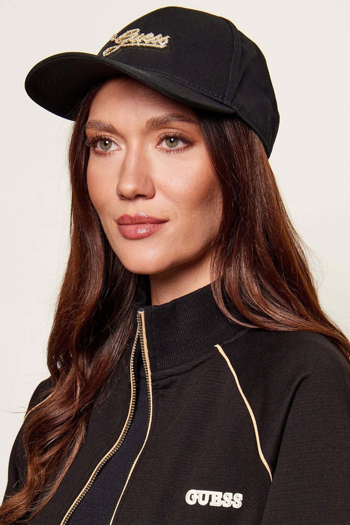 GUESS AW COT  en color BLA  (1)