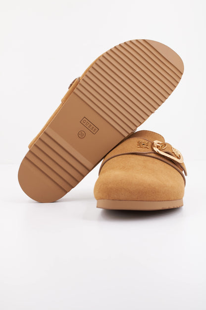 GUESS GALAVANTA en color BROWN  (5)