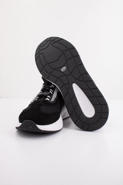 GUESS FLPGEN FAL en color BLACK  (5)
