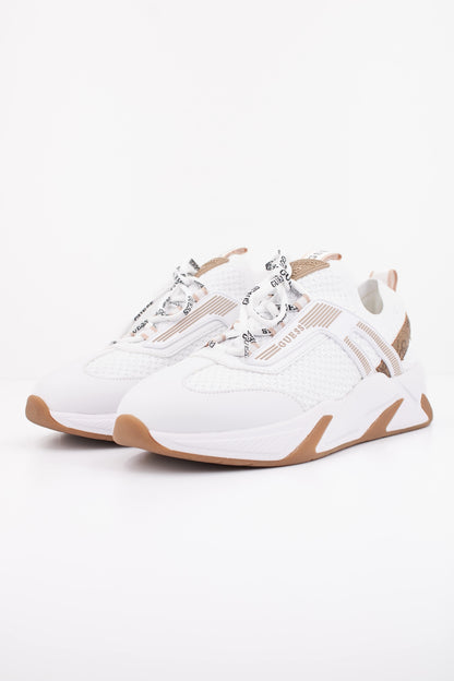 GUESS GENGA en color WHITE  (2)