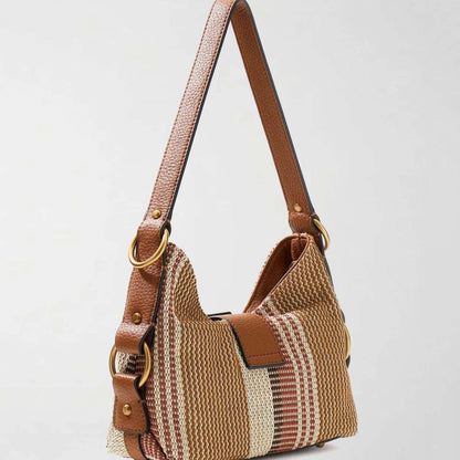 GUESS HWAB  en color CGM  (5)