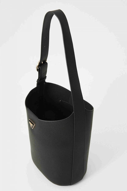 GUESS MERIDIAN II BUCKET en color BLA  (3)