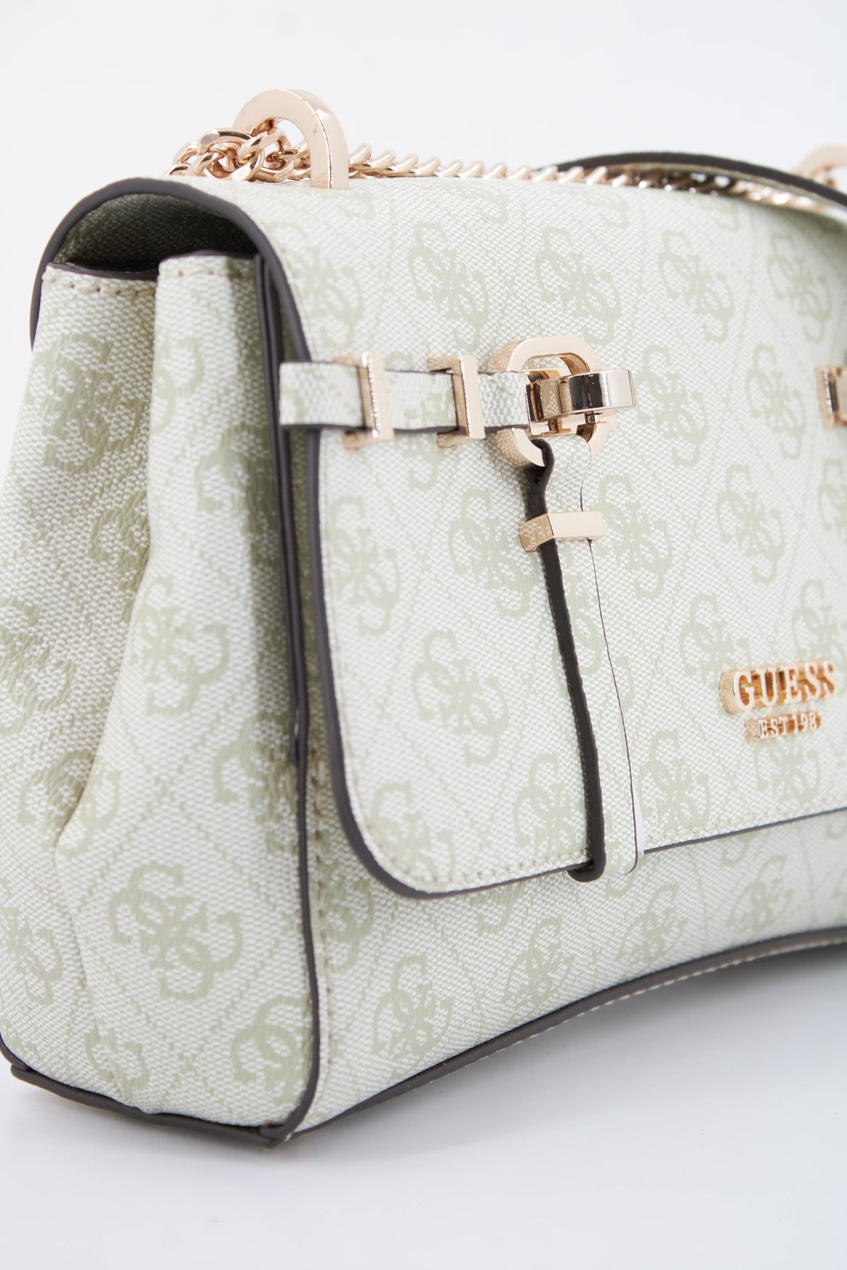 GUESS HWSG  en color SGO  (3)
